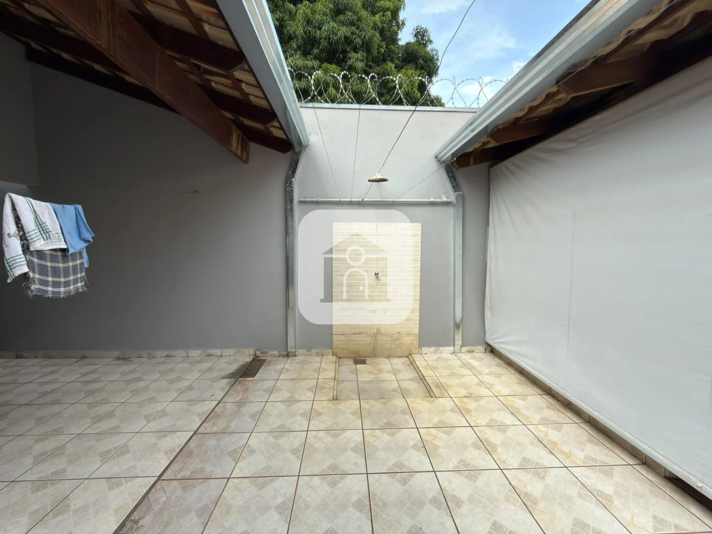Alugar Casa / Padr&atilde;o em Uberl&acirc;ndia R$ 2.800,00 - Foto 24