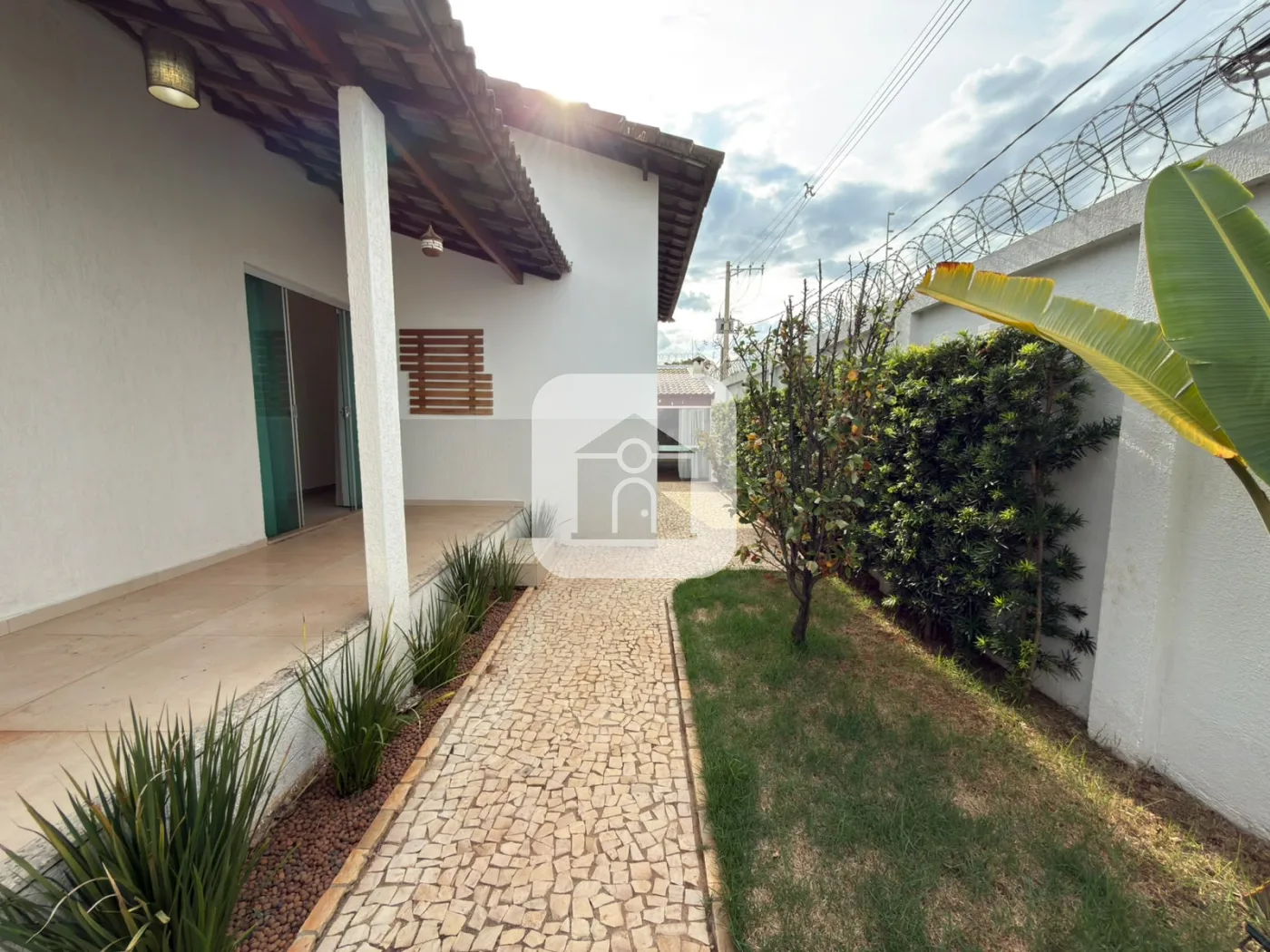 Alugar Casa / Padr&atilde;o em Uberl&acirc;ndia R$ 6.500,00 - Foto 6