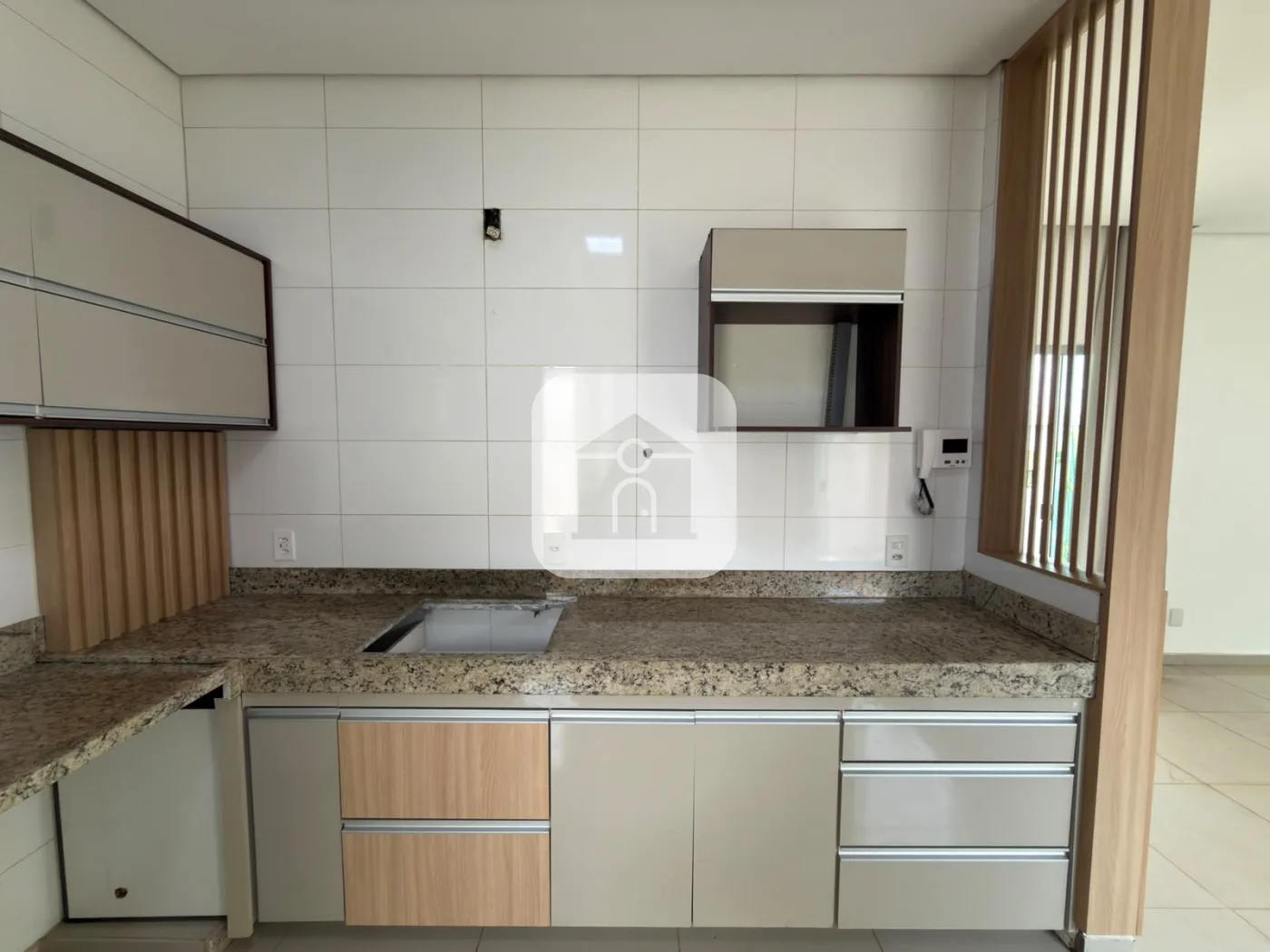 Alugar Casa / Padr&atilde;o em Uberl&acirc;ndia R$ 6.500,00 - Foto 8