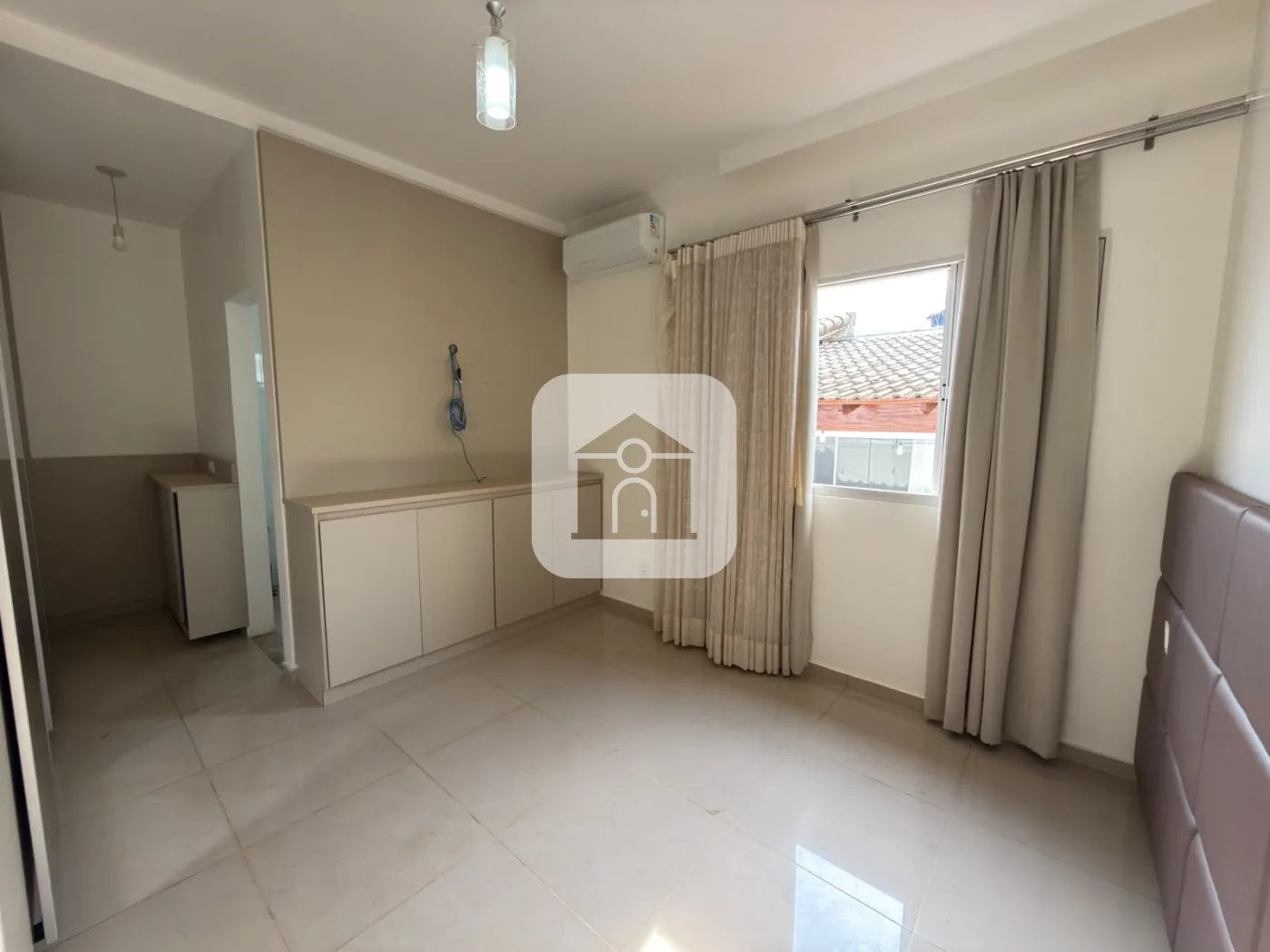 Alugar Casa / Padr&atilde;o em Uberl&acirc;ndia R$ 6.500,00 - Foto 11