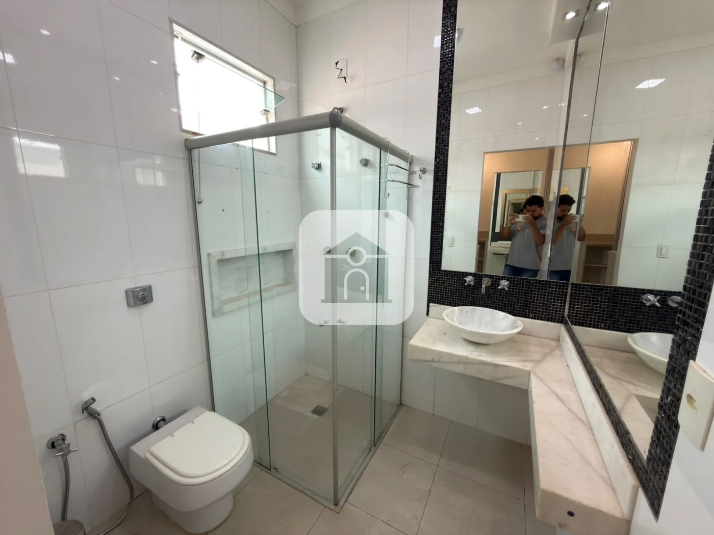 Alugar Casa / Padr&atilde;o em Uberl&acirc;ndia R$ 6.500,00 - Foto 13