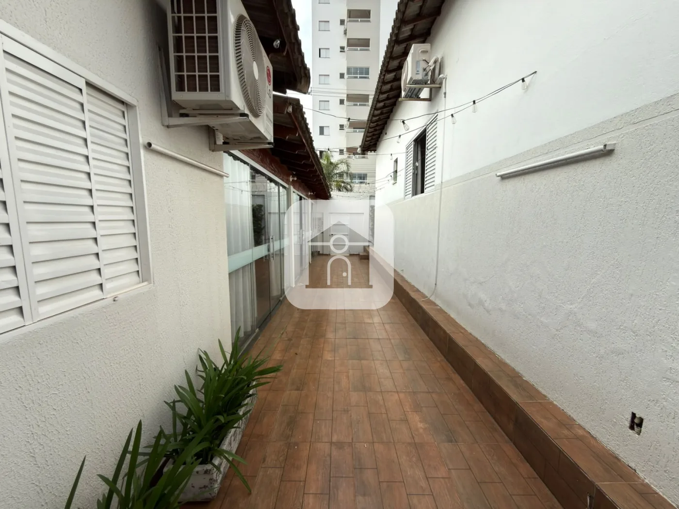 Alugar Casa / Padr&atilde;o em Uberl&acirc;ndia R$ 6.500,00 - Foto 19