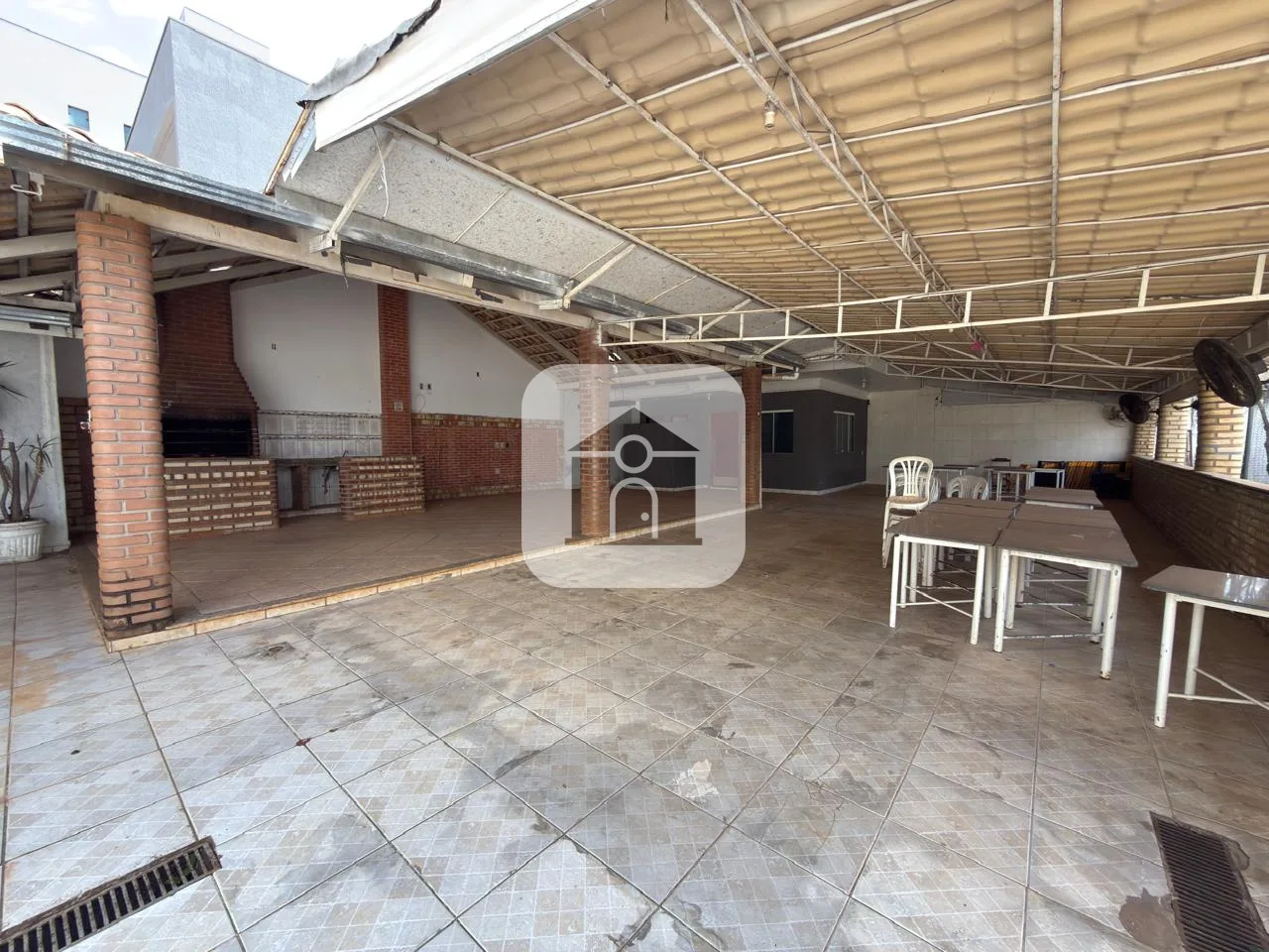 Alugar Comercial / Casa Comercial em Uberl&acirc;ndia R$ 4.400,00 - Foto 6