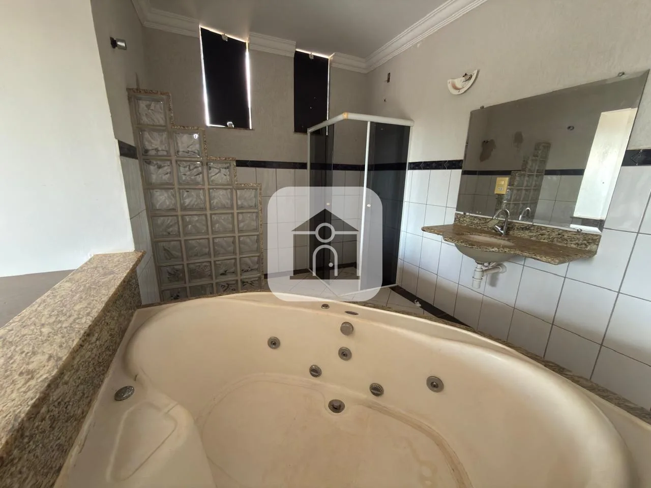 Alugar Comercial / Casa Comercial em Uberl&acirc;ndia R$ 4.400,00 - Foto 18