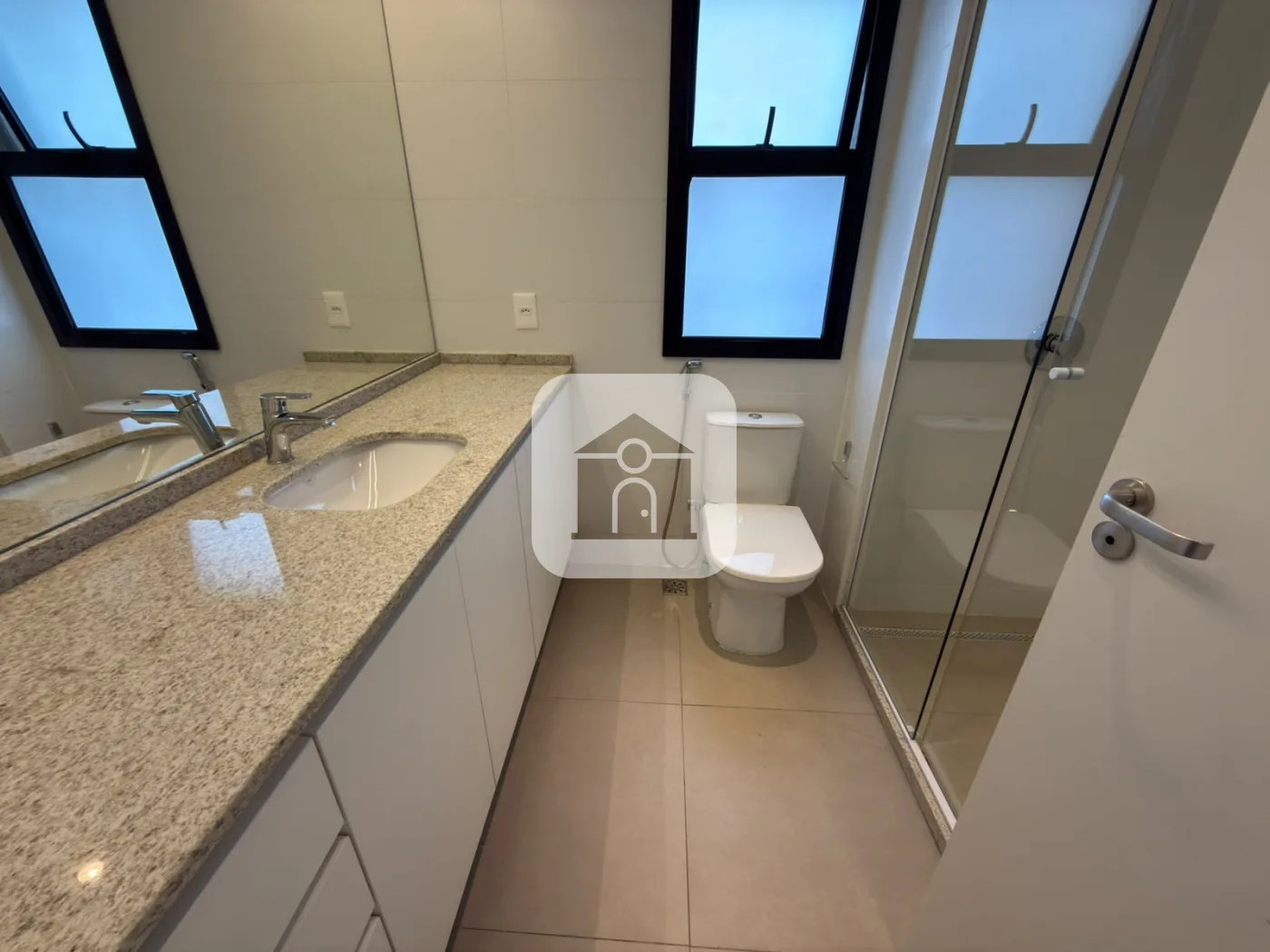 Alugar Apartamento / Padr&atilde;o em Uberl&acirc;ndia R$ 7.700,00 - Foto 17