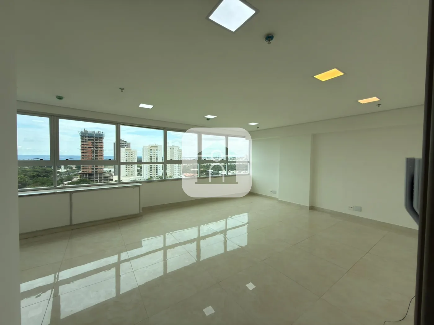 Alugar Comercial / Sala Comercial Condom&iacute;nio em Uberl&acirc;ndia R$ 3.263,20 - Foto 4
