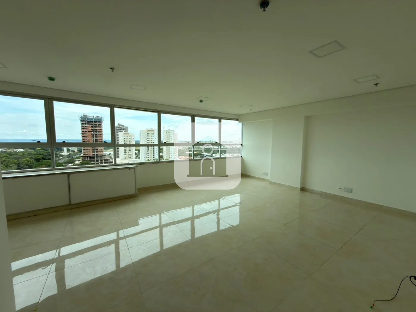 Alugar Comercial / Sala Comercial Condom&iacute;nio em Uberl&acirc;ndia R$ 3.263,20 - Foto 5
