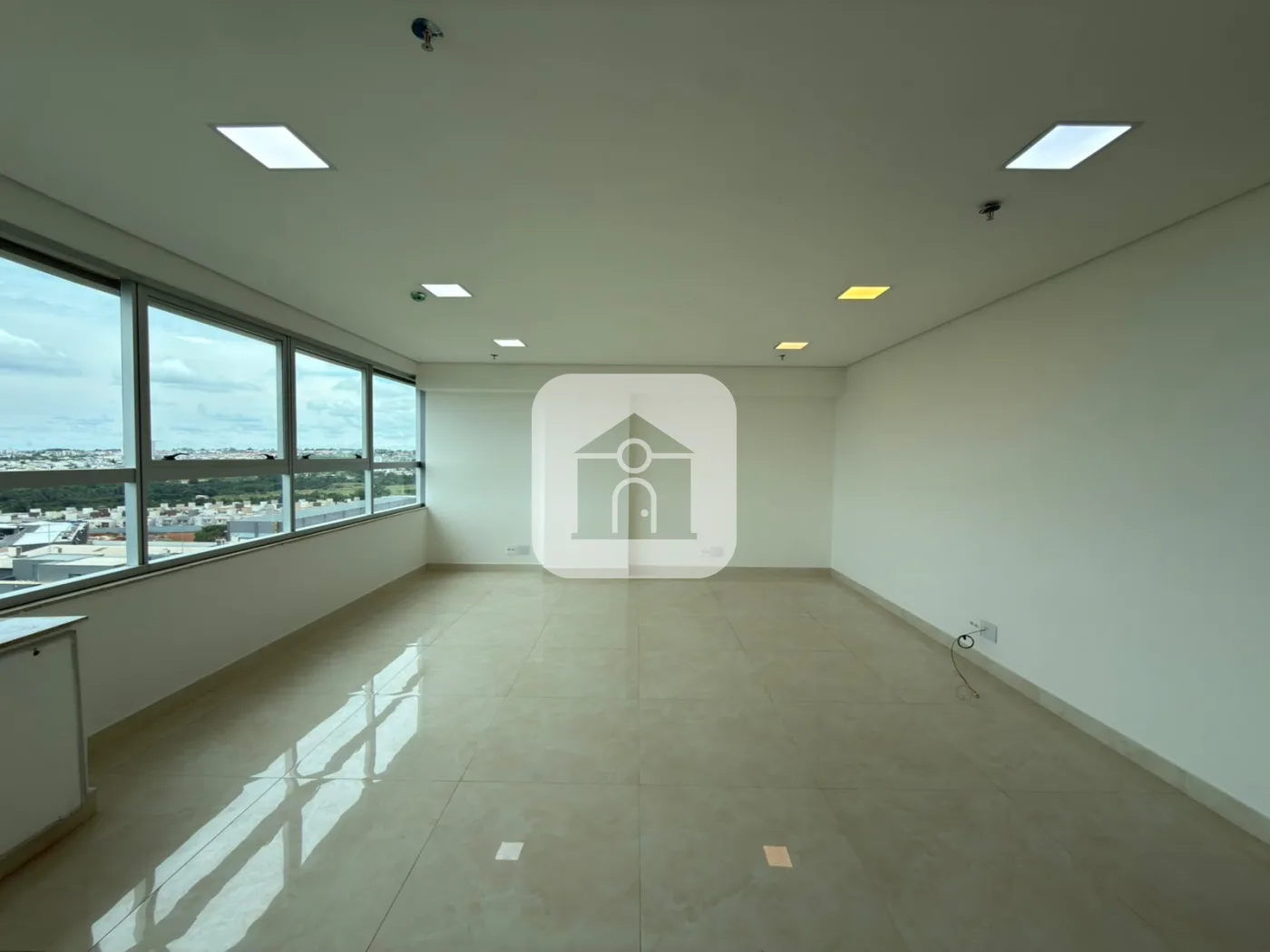 Alugar Comercial / Sala Comercial Condom&iacute;nio em Uberl&acirc;ndia R$ 3.263,20 - Foto 7
