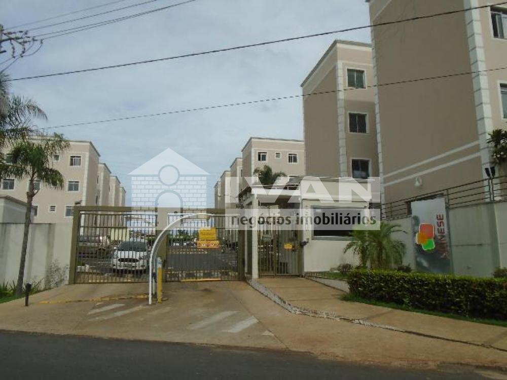 Alugar Apartamento / Padr&atilde;o em Uberl&acirc;ndia R$ 750,00 - Foto 17