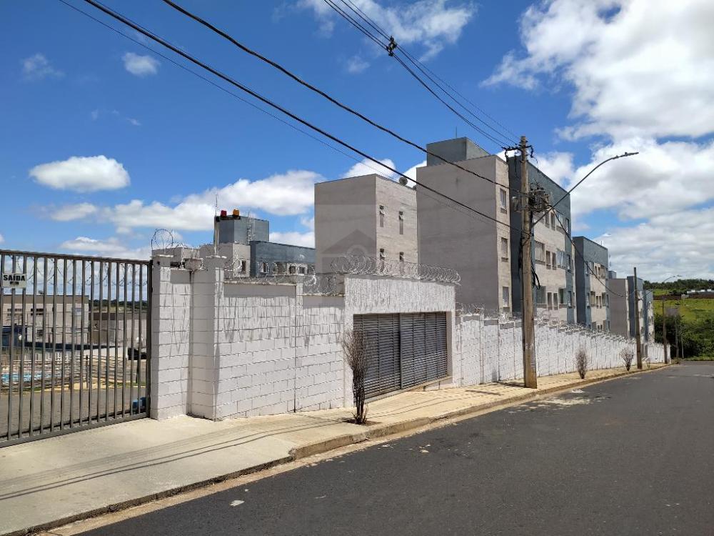 Alugar Apartamento / Padr&atilde;o em Uberl&acirc;ndia R$ 950,00 - Foto 21