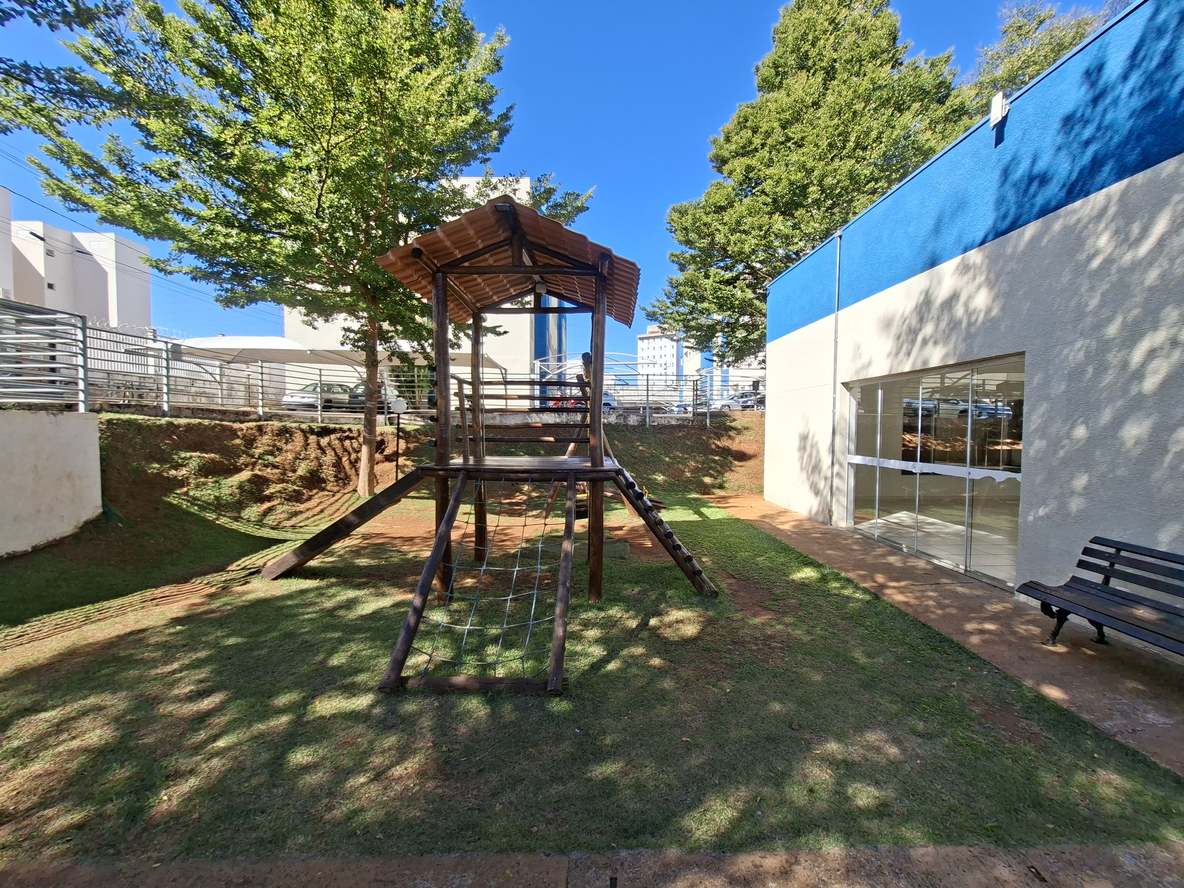 Comprar Apartamento / Padr&atilde;o em Uberl&acirc;ndia R$ 200.000,00 - Foto 24