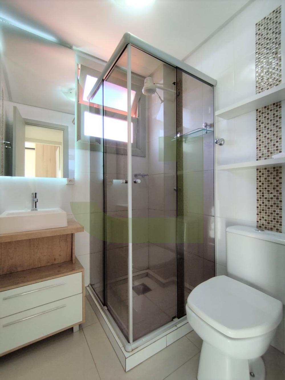 Alugar Apartamento / Padr&atilde;o em S&atilde;o Leopoldo R$ 1.450,00 - Foto 8