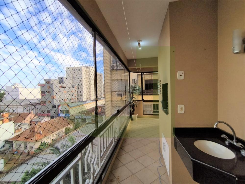 Alugar Apartamento / Padr&atilde;o em S&atilde;o Leopoldo R$ 3.300,00 - Foto 4