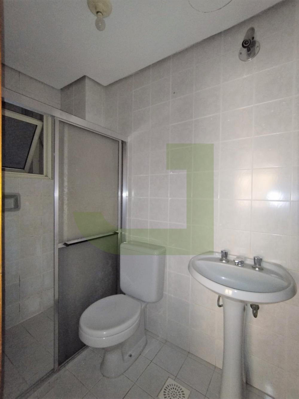 Alugar Apartamento / Padr&atilde;o em S&atilde;o Leopoldo R$ 1.000,00 - Foto 4