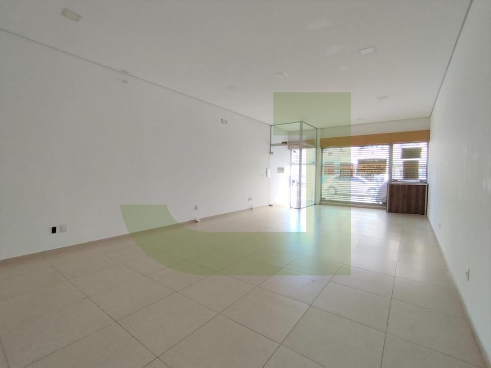 Alugar Comercial / Loja em S&atilde;o Leopoldo R$ 3.000,00 - Foto 6