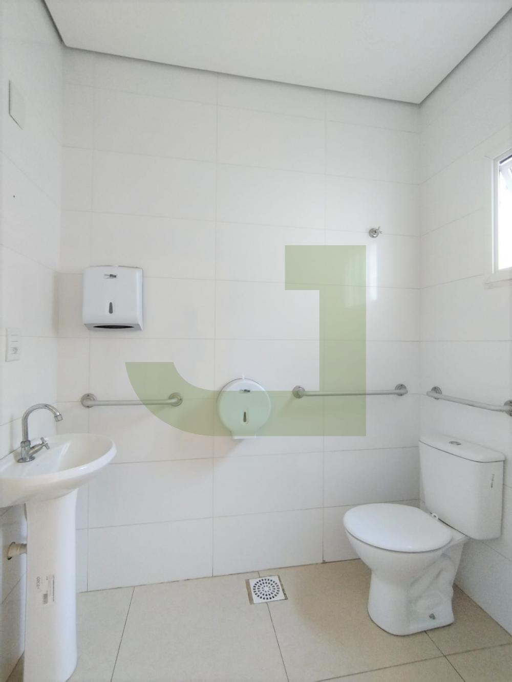 Alugar Comercial / Loja em S&atilde;o Leopoldo R$ 3.000,00 - Foto 8