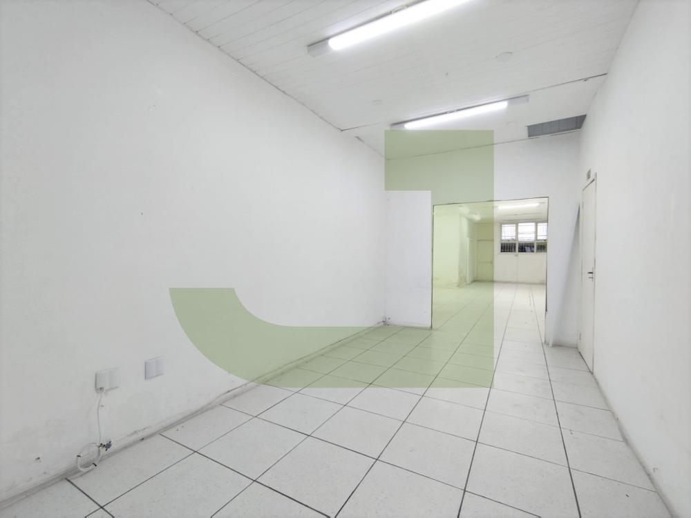 Alugar Comercial / Loja em Condom&iacute;nio em S&atilde;o Leopoldo R$ 1.600,00 - Foto 9