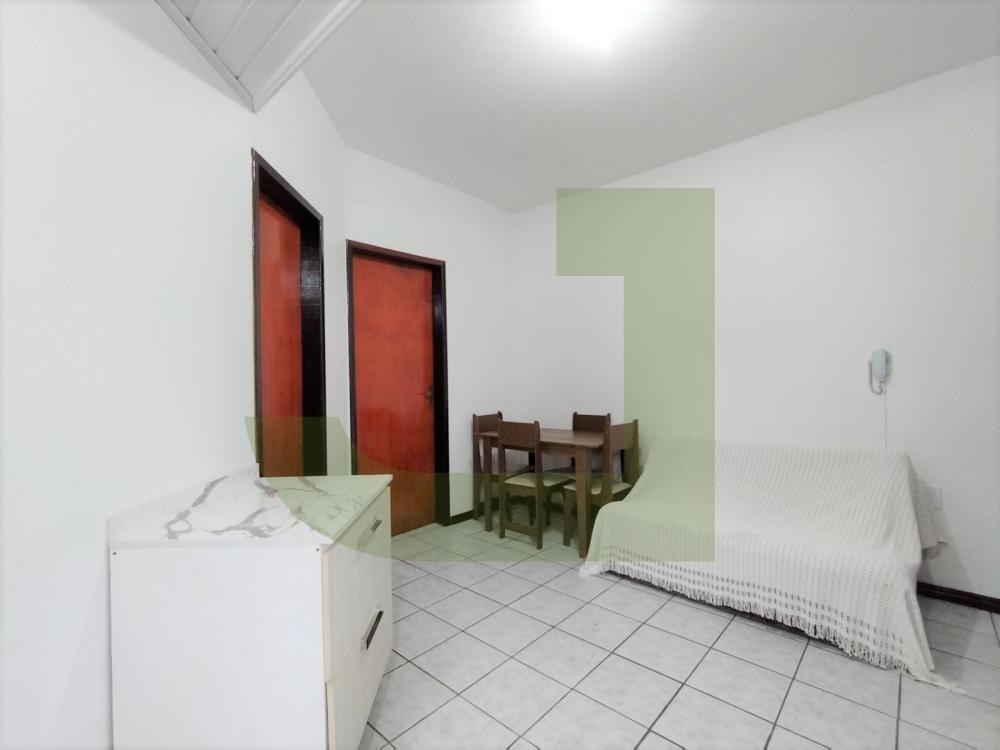 Alugar Apartamento / Padr&atilde;o em S&atilde;o Leopoldo R$ 1.190,00 - Foto 1