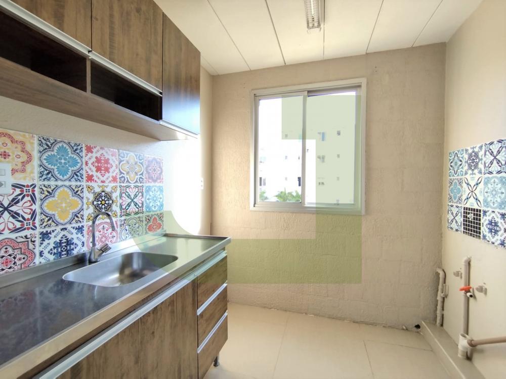 Alugar Apartamento / Padr&atilde;o em S&atilde;o Leopoldo R$ 750,00 - Foto 6