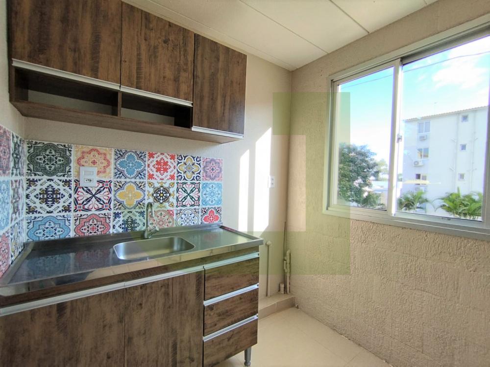 Alugar Apartamento / Padr&atilde;o em S&atilde;o Leopoldo R$ 750,00 - Foto 7