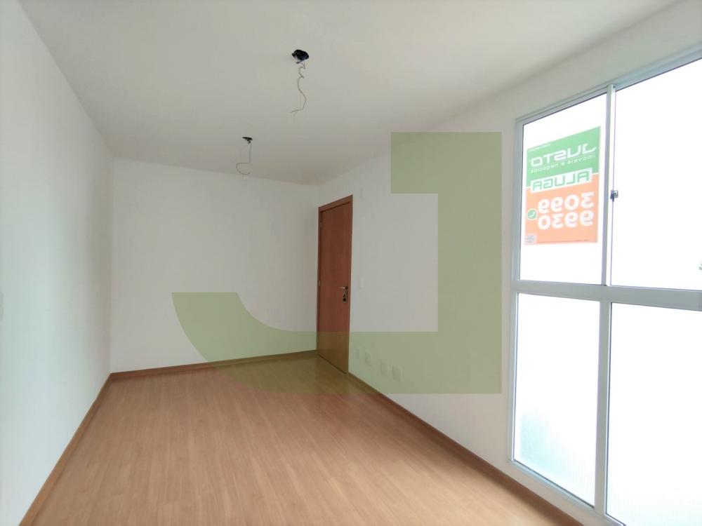 Alugar Apartamento / Padr&atilde;o em S&atilde;o Leopoldo R$ 1.000,00 - Foto 1