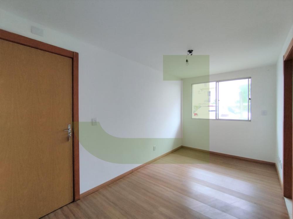 Alugar Apartamento / Padr&atilde;o em S&atilde;o Leopoldo R$ 700,00 - Foto 2