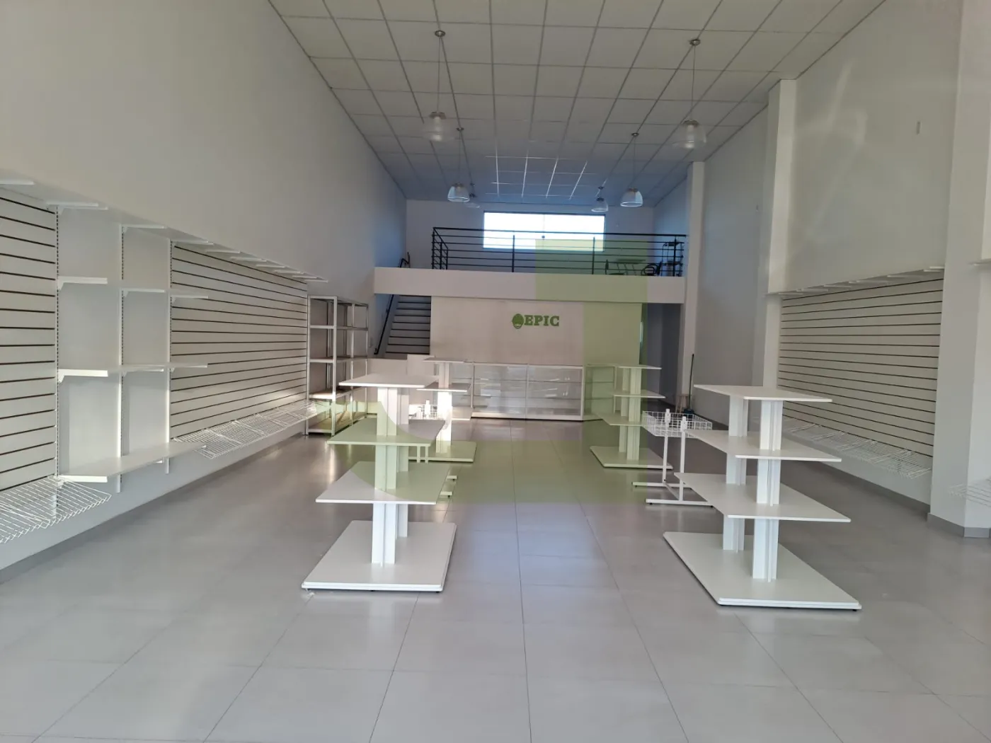 Comprar Comercial / Loja em S&atilde;o Leopoldo R$ 800.000,00 - Foto 3