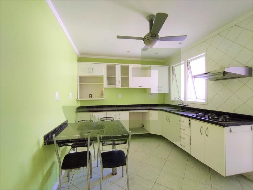 Alugar Apartamento / Padr&atilde;o em S&atilde;o Leopoldo R$ 2.800,00 - Foto 14