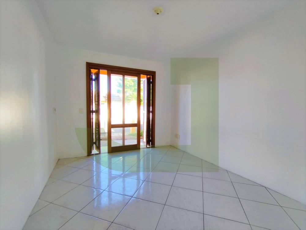 Alugar Casa / Residencial em S&atilde;o Leopoldo R$ 2.300,00 - Foto 2