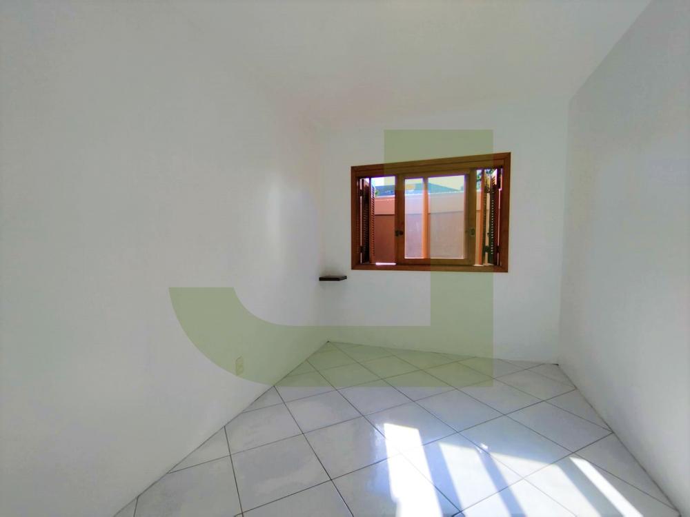 Alugar Casa / Residencial em S&atilde;o Leopoldo R$ 2.300,00 - Foto 4