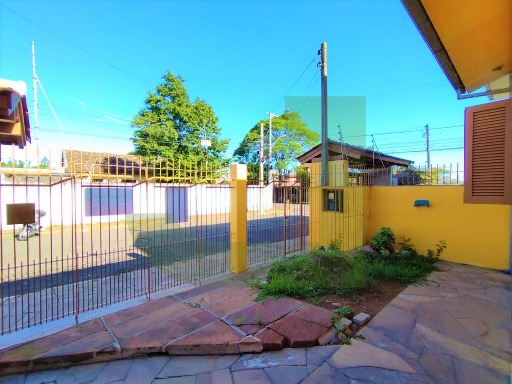 Alugar Casa / Residencial em S&atilde;o Leopoldo R$ 2.300,00 - Foto 10