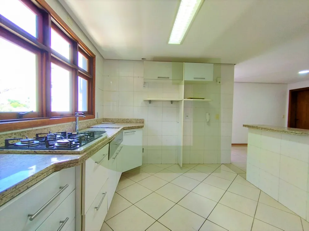 Alugar Apartamento / Padr&atilde;o em S&atilde;o Leopoldo R$ 2.700,00 - Foto 14