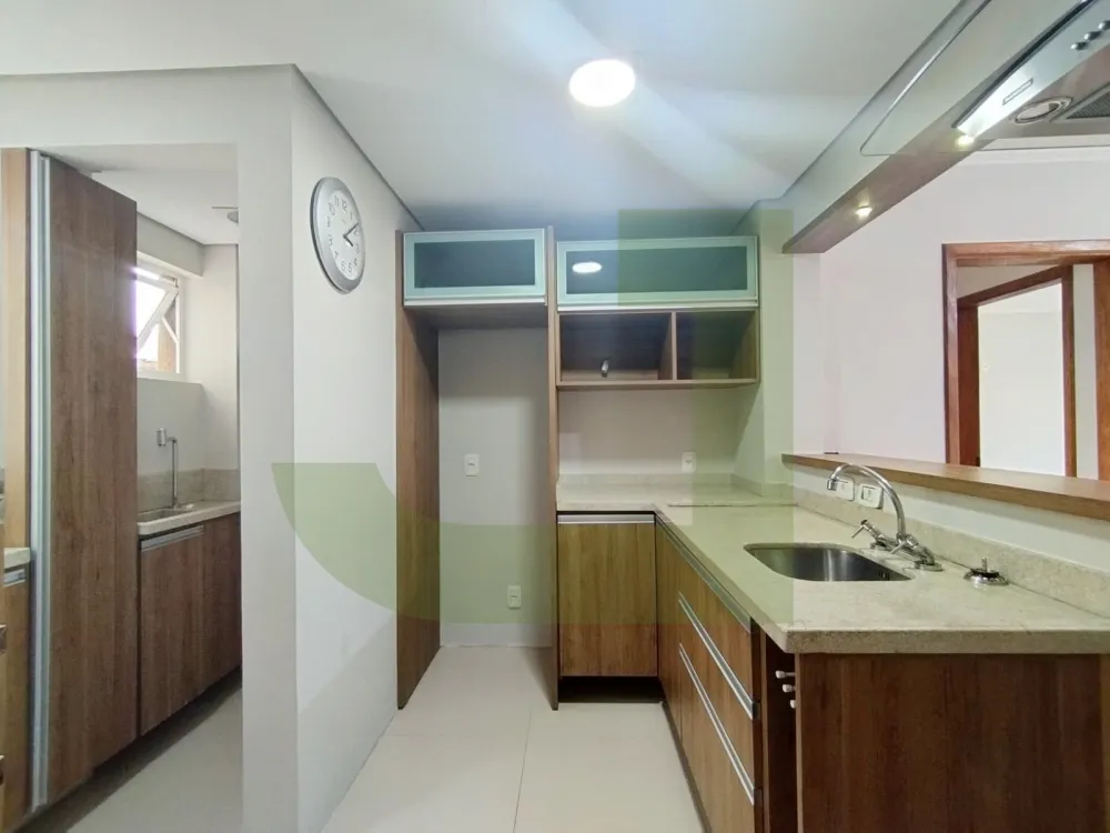 Alugar Apartamento / Padr&atilde;o em S&atilde;o Leopoldo R$ 1.800,00 - Foto 5