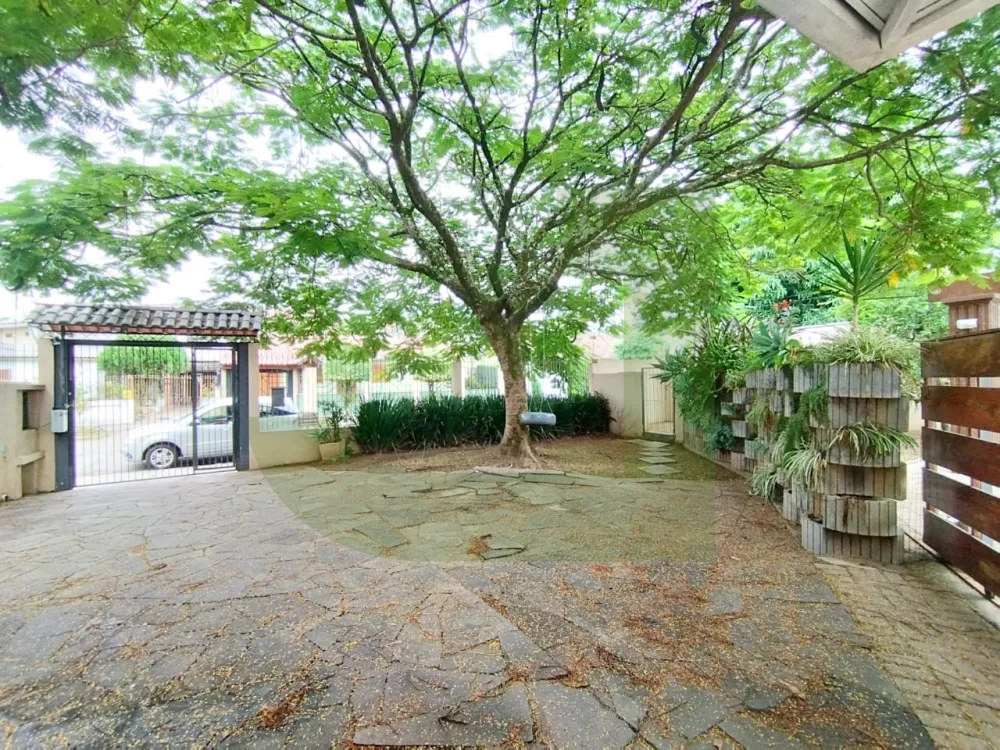 Alugar Casa / Residencial em S&atilde;o Leopoldo R$ 2.500,00 - Foto 2