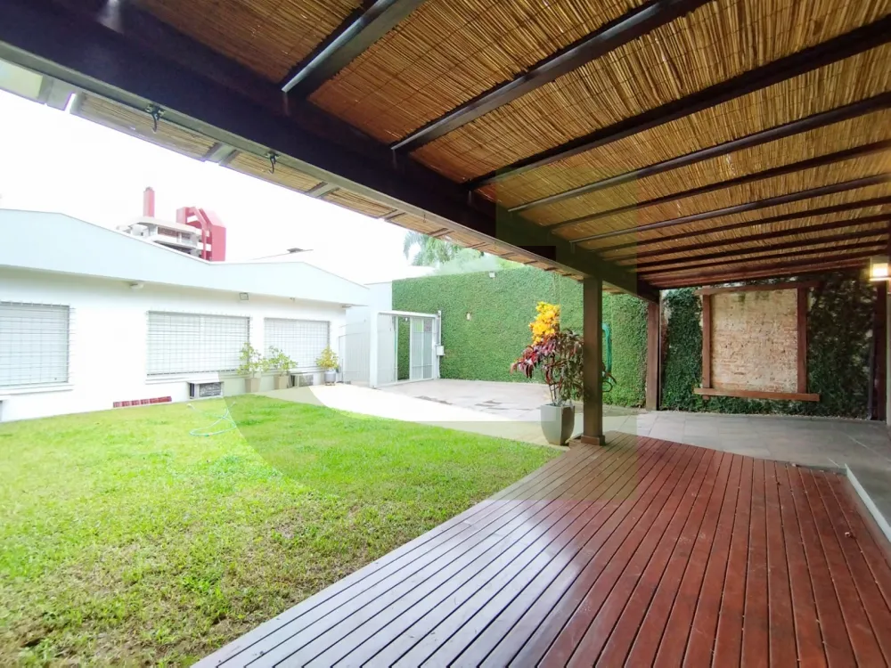 Alugar Casa / Residencial em Novo Hamburgo R$ 5.800,00 - Foto 32