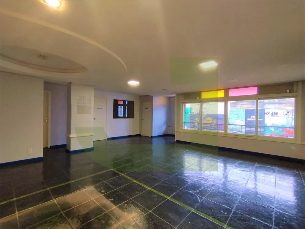 Alugar Comercial / Sala comercial em condom&iacute;nio em S&atilde;o Leopoldo R$ 4.000,00 - Foto 1