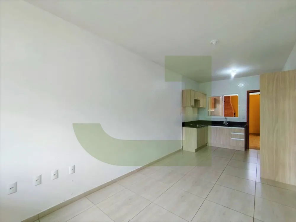 Alugar Casa / Residencial em S&atilde;o Leopoldo R$ 2.200,00 - Foto 2