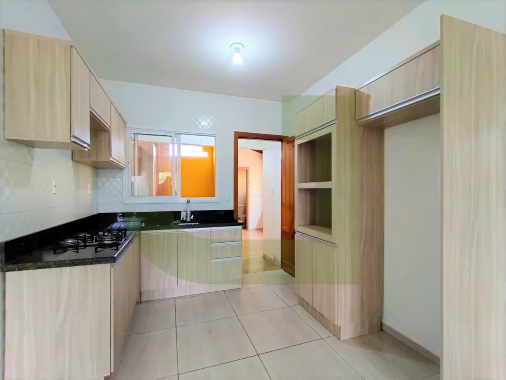 Alugar Casa / Residencial em S&atilde;o Leopoldo R$ 2.200,00 - Foto 12