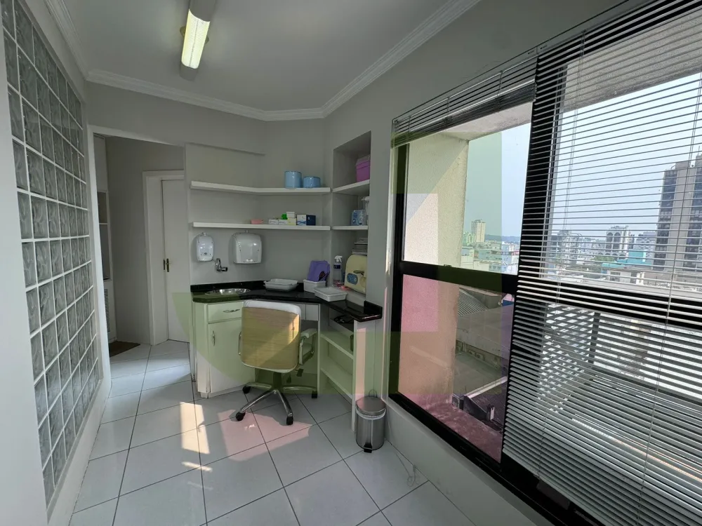 Comprar Comercial / Sala comercial em condom&iacute;nio em S&atilde;o Leopoldo R$ 318.000,00 - Foto 6