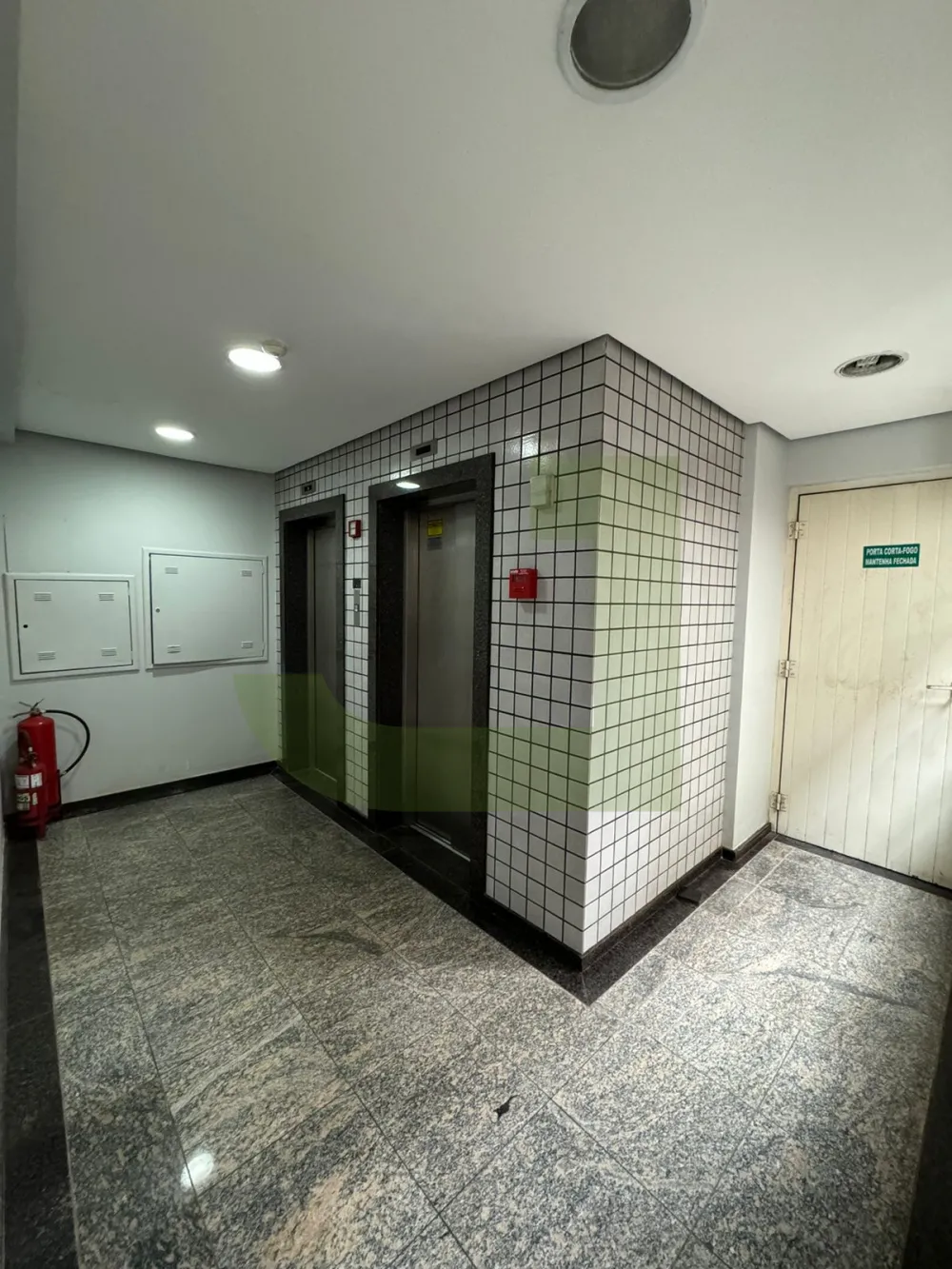 Comprar Comercial / Sala comercial em condom&iacute;nio em S&atilde;o Leopoldo R$ 318.000,00 - Foto 12