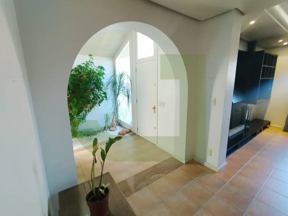 Alugar Casa / Residencial em S&atilde;o Leopoldo R$ 4.800,00 - Foto 3