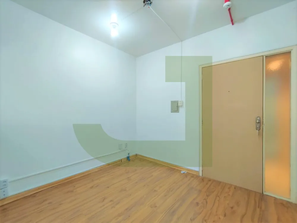 Alugar Comercial / Sala comercial em condom&iacute;nio em S&atilde;o Leopoldo R$ 1.300,00 - Foto 2