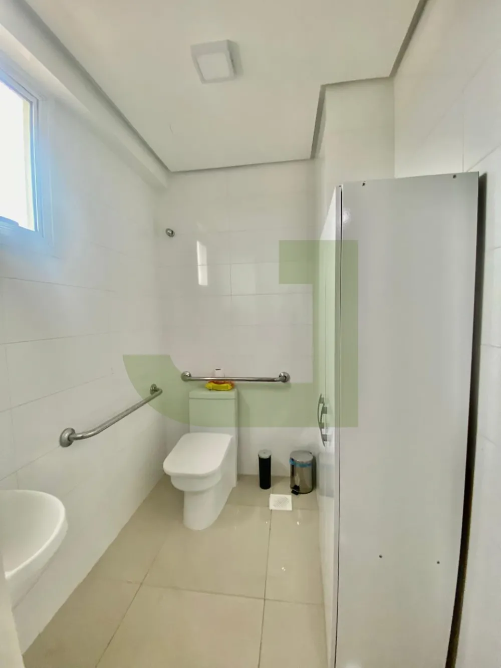 Alugar Comercial / Sala comercial em condom&iacute;nio em S&atilde;o Leopoldo R$ 1.000,00 - Foto 5