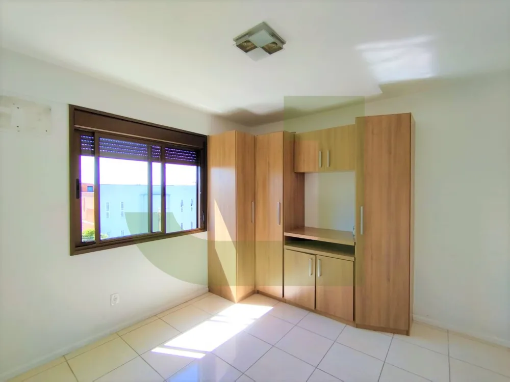 Alugar Apartamento / Padr&atilde;o em S&atilde;o Leopoldo R$ 2.300,00 - Foto 4