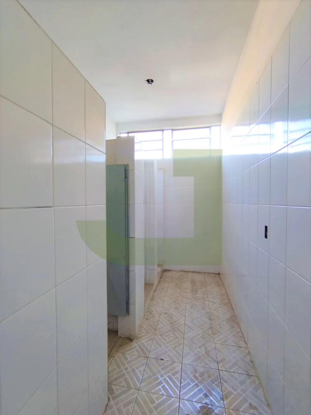 Alugar Comercial / Pavilh&atilde;o em Novo Hamburgo R$ 9.000,00 - Foto 11