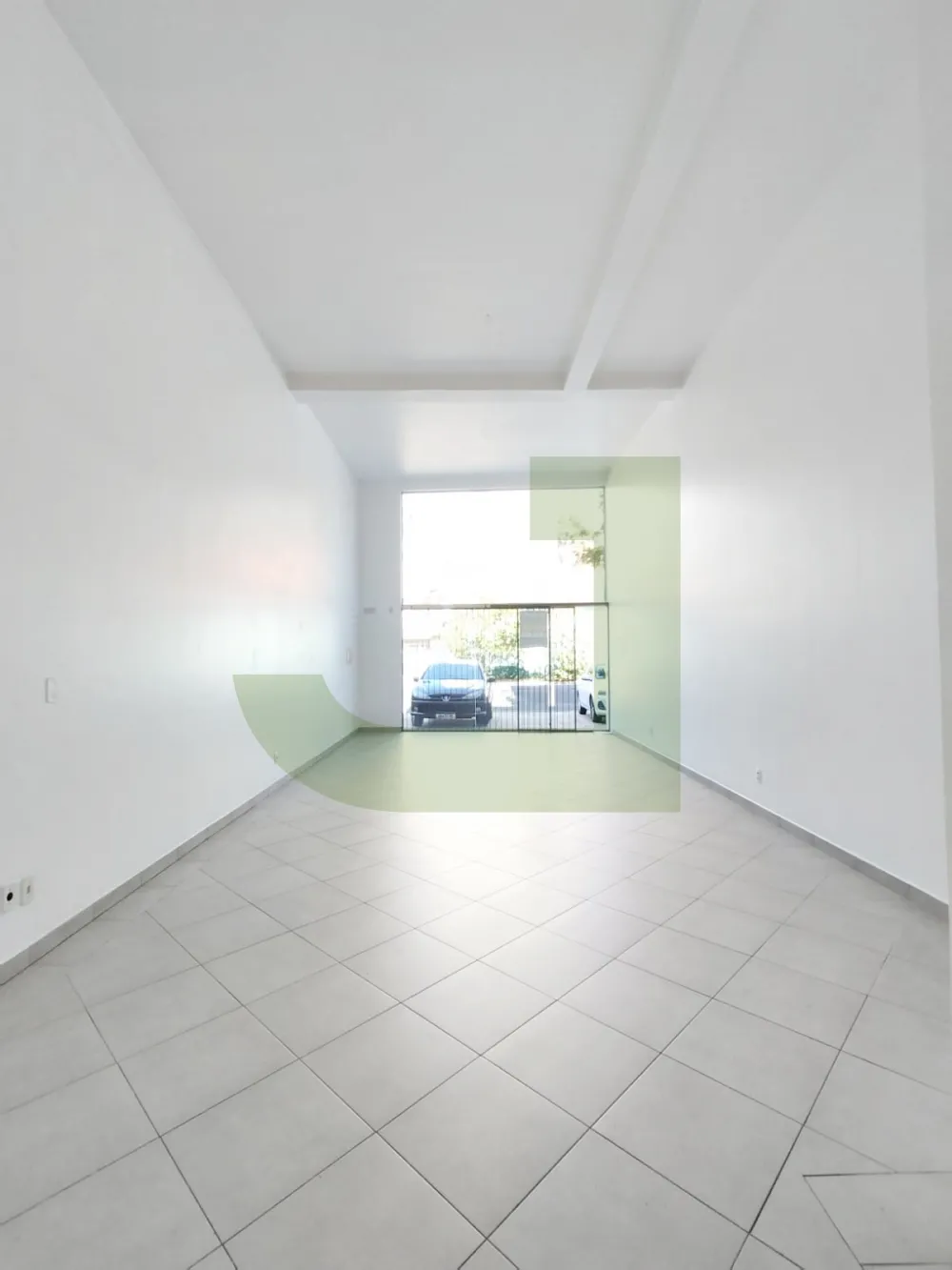 Alugar Comercial / Loja em Condom&iacute;nio em Novo Hamburgo R$ 2.500,00 - Foto 1