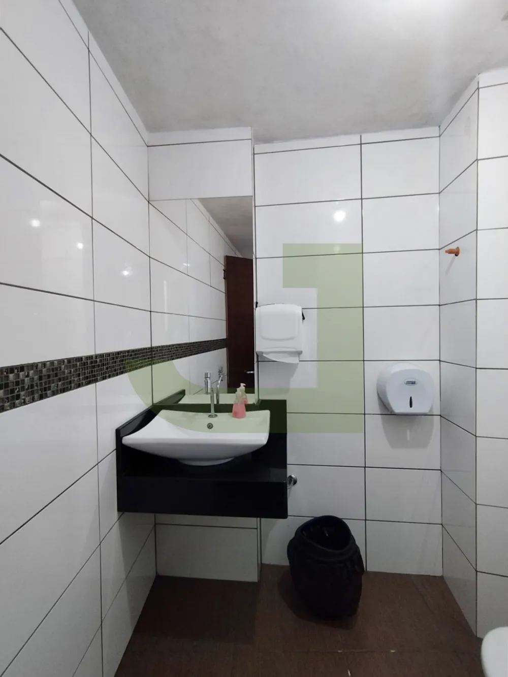 Alugar Comercial / Pr&eacute;dio em S&atilde;o Leopoldo R$ 10.000,00 - Foto 12