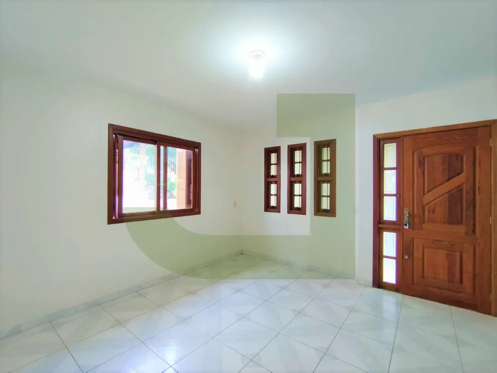 Alugar Casa / Residencial em S&atilde;o Leopoldo R$ 2.000,00 - Foto 3
