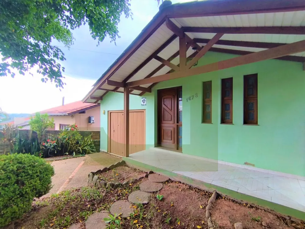 Alugar Casa / Residencial em S&atilde;o Leopoldo R$ 2.000,00 - Foto 13