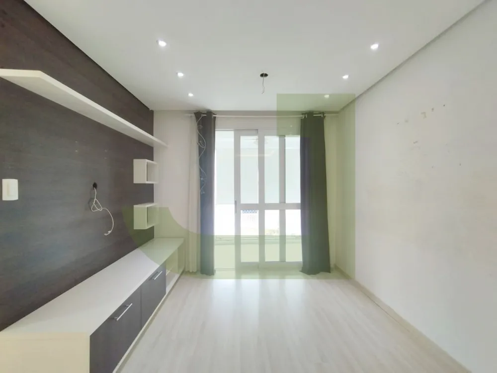 Alugar Apartamento / Padr&atilde;o em S&atilde;o Leopoldo R$ 2.500,00 - Foto 3